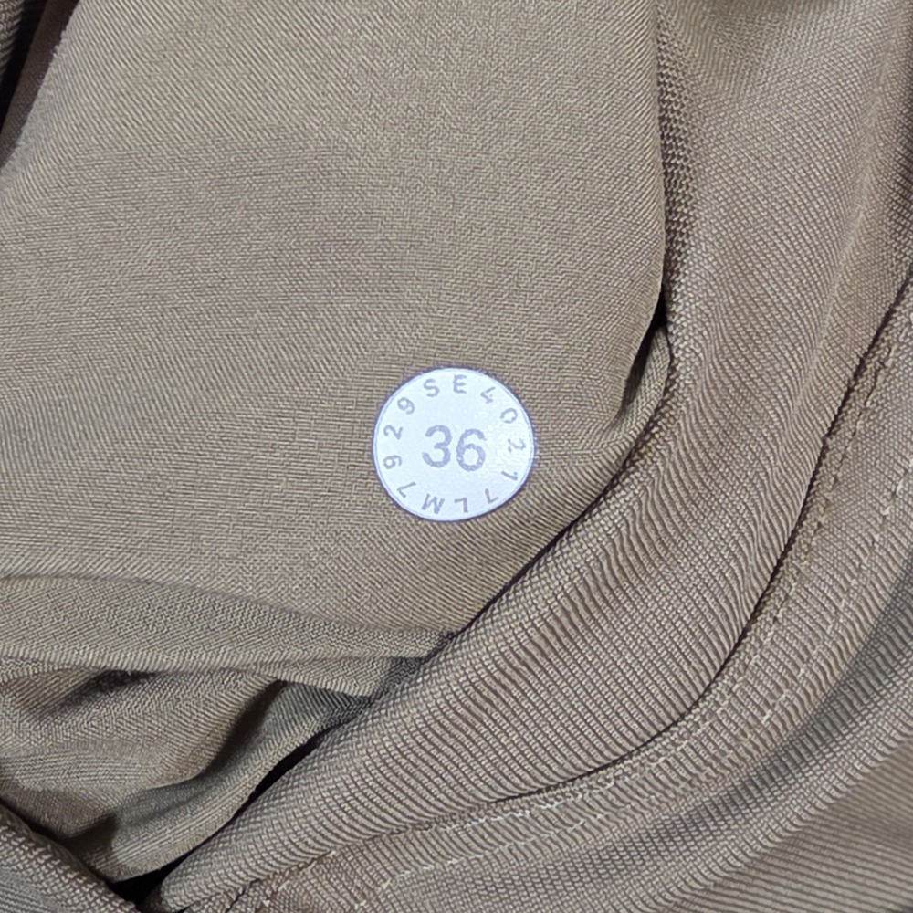 Lululemon Commission Shorts LM7929SE Gold / Brown 36 X 11" - Picture 3 of 7